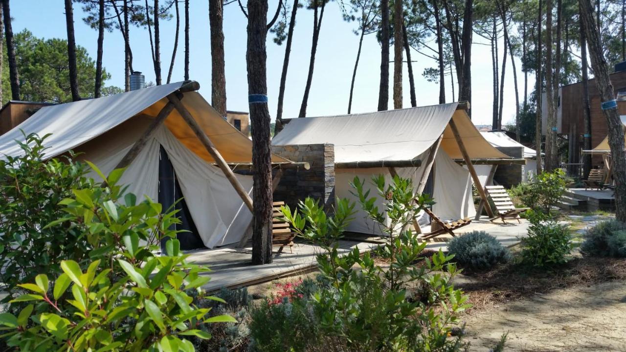 Bukubaki Eco Surf Hotell Ferrel  Exteriör bild