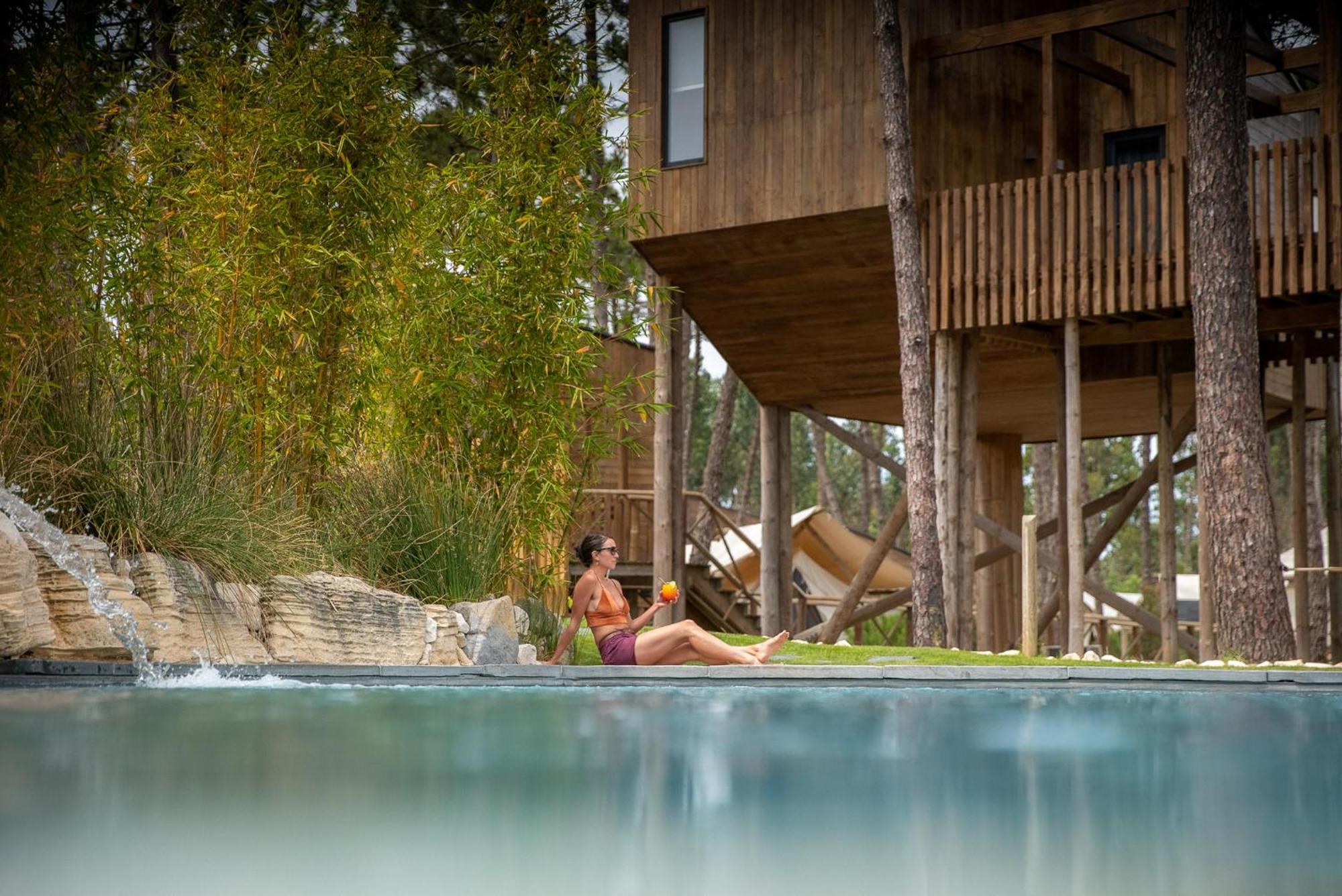 Bukubaki Eco Surf Hotell Ferrel  Exteriör bild