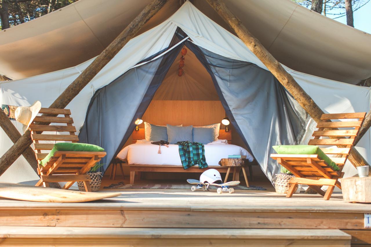 Bukubaki Eco Surf Hotell Ferrel  Exteriör bild